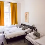 Homestay Spacious E1 In Centre Of *
