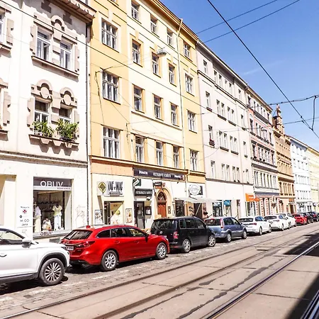 Spacious E1 In Centre Of Ubytování v soukromí Praha
