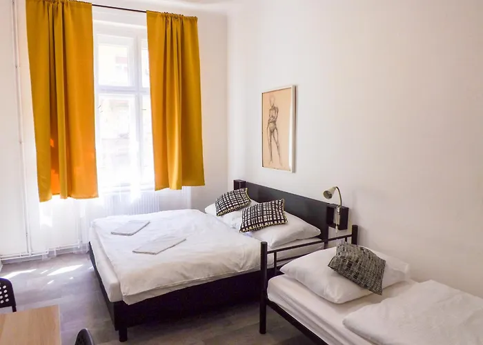 홈스테이 Spacious E1 In Centre Of *